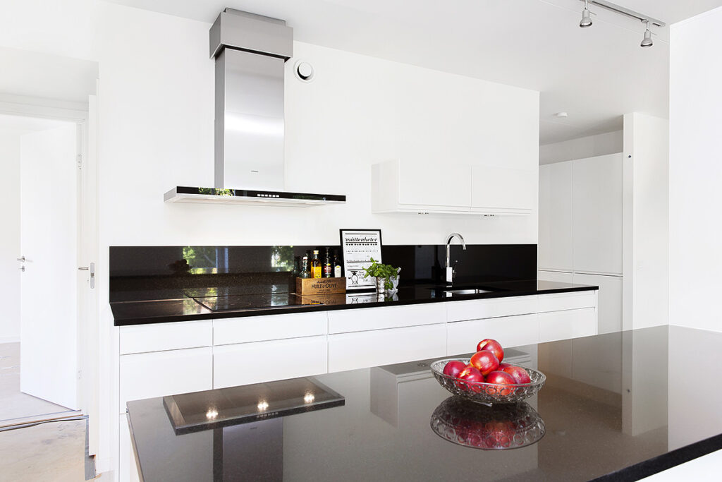 Brandsanering efter rökskada i lägenhet. Segersäng Nynäshamn